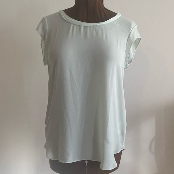 💚🤍BANANA REPUBLIC 🤍💚 Pastel teal sleeveless top in Large. In great shape. - Picture 2 of 11